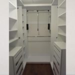 garderobnaja-v-kladovku-garderobnye-iz-dsp-min