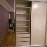 Встроенный шкаф ДСП 3