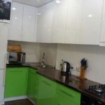 Кухня крашенный мдф зеленый глянец